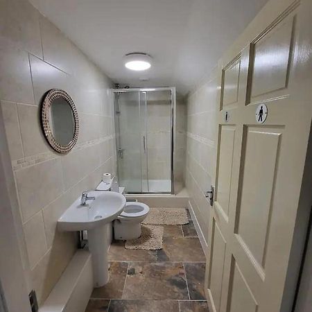 The Dublin Packet - Single Room 2 Holyhead Dış mekan fotoğraf