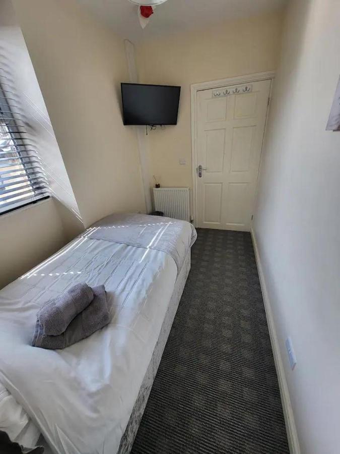 The Dublin Packet - Single Room 2 Holyhead Dış mekan fotoğraf